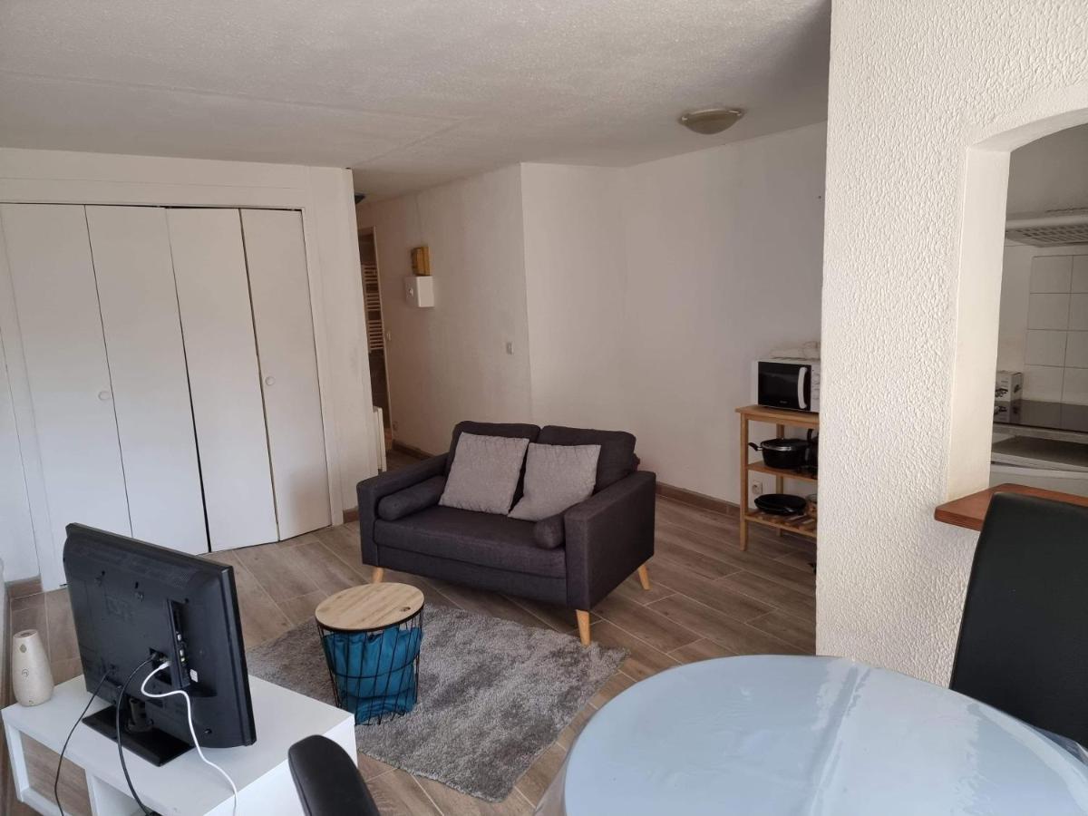Logis 149 Apartment กรุยซ็อง ภายนอก รูปภาพ